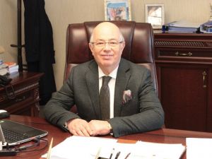 Atılım Üniversitesi’nden Erol Sayan’a fahri onur diploması