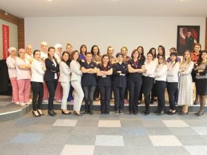 “Medical Park İzmir Hastanesinde kadın çalışan oranı yüzde 84”