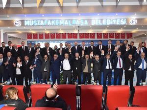AK Parti Bursa’da ilk kongresini Mustafakemalpaşa’da yaptı
