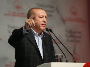 Cumhurbaşkanı Recep Tayyip Erdoğan, “Suriye topraklarında 59 şehit verdik. Buna karşılık rejimin 3 bin 400 unsurunu etkisiz hale getirdik” dedi.