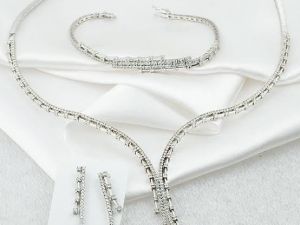 İcradan satılık elmas set