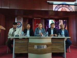 Eğitim-Bir-Sen, meslek kanununun çıkmasını istiyor