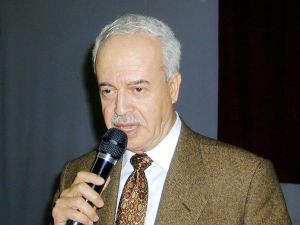 Eski bakanlarından Şevket Kazan vefat etti