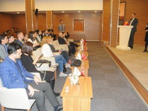 Yabancı öğrenciler Manisa Ticaret Borsasının misafiri oldu