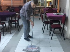 Manisalı kahveciden korona virüsüne karşı önlem