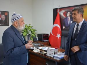 Eşini sağlığına kavuşturan doktorlara teşekkür etti