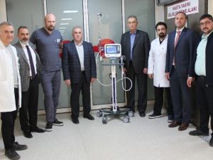 Hastaneye Cihaz Bağışladılar