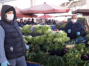 Salihli Çarşamba Pazarı’nda korona önlemi