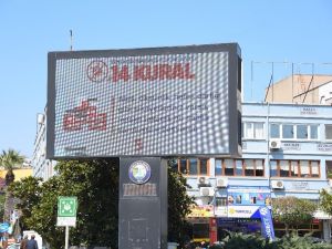 Salihli Belediyesi korona virüse karşı halkı bilgilendiriyor