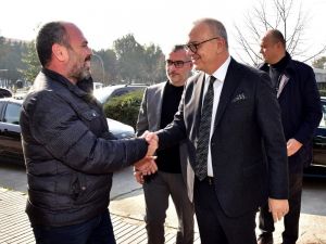 Manisa Büyükşehir Belediyesi, bakanlık genelgesiyle kapatılan iş yerlerinden kira almayacak