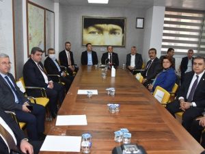 CHP kurmayları Kadir Aydar için Ceyhan’da