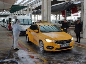 Salihli’de toplu taşıma araçları dezenfekte edildi