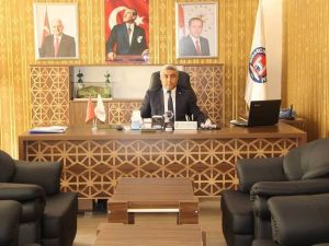 Hisarcık Belediyesi’nden Korona virüs nedeniyle hasta ve yaşlılara ücretsiz servis hizmeti