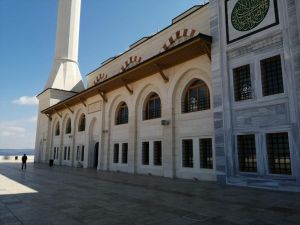 Diyanet İşleri Başkanlığı: “Türkiye’nin de aralarında bulunduğu 33 ülkeden umreci kabul edilmeyecek”