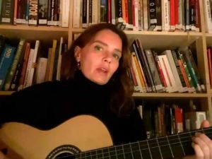 Nil Karaibrahimgil’den karantina şarkısı