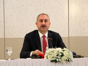 Adalet Bakanı Gül korona virüs salgınına yönelik alınan yeni tedbirleri açıkladı