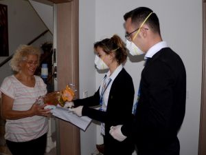 Kuşadası’nda sosyal belediyecilik ön planda