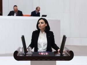 AK Partili Durgut’tan sigara ve nargile uyarısı: "Korona virüsün ölümcül etkilerini artırıyor"