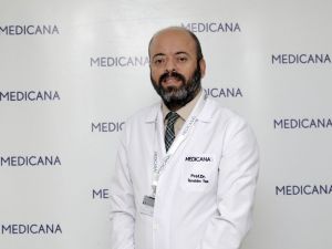 Medikal Onkoloji Uzmanı Prof. Dr. İbrahim Tek ‘ten kanser hastalarına uyarı: