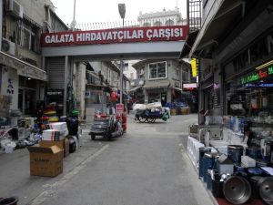 Koronavirüs hırdavat esnafını da vurdu