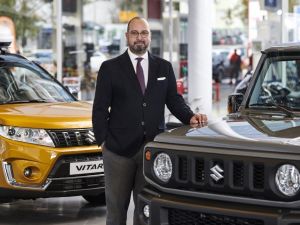 Japon otomotiv devi bayileri eve taşıdı