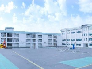 Yakın Doğu Okullar Grubu, İlkokul ve Okul Öncesi uzaktan eğitim sistemini tüm devlet ve özel okullara açıyor