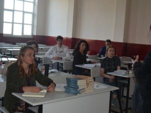 ADÜ’de uzaktan eğitim sürüyor