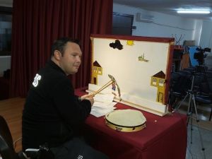 Evde uzaktan eğitim ’Hacivat-Karagöz’ ile şenlendi