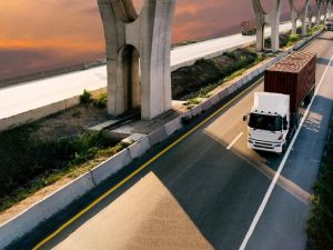 İhracatın önündeki engeller aşılıyor