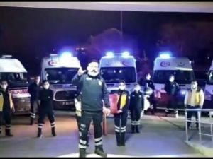 Aydınlı sağlıkçılar ‘Evde Kal’ dedi