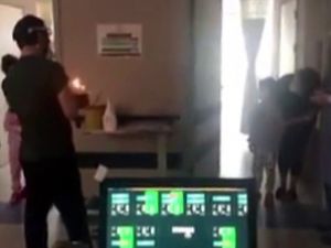 Korona virüs hastası minik ikizlere hastanede doğum günü sürprizi