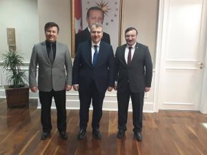 Çocuk doktoru görevine başladı