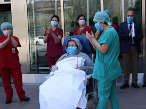 Yaşlı çift, Çin ilacıyla taburcu oldu