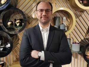 Ev eşyası satılan cadde mağazalarındaki müşteri trafiği yüzde 90 azaldı