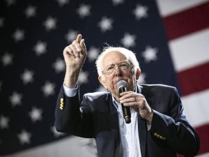 ABD’de Sanders başkanlık aday adaylığından çekildi