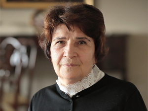 Parkinson hastaları EvdeKal mesajı verdi