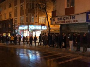 Vatandaşlar fırınlara akın etti