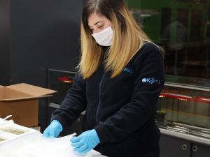 Sağlık çalışanlarına siperlik maske desteği