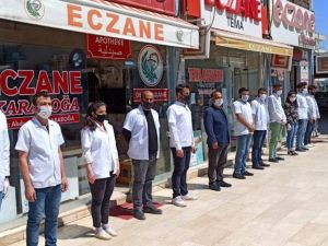 Korona virüsten hayatını kaybeden eczacılar 81 ilde düzenlenen programla anıldı