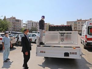 Akhisar’da korona virüs numuneleri temas olmadan alınacak