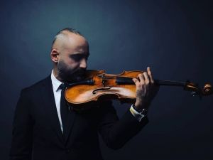 Akademisyenlerden ev orkestrası