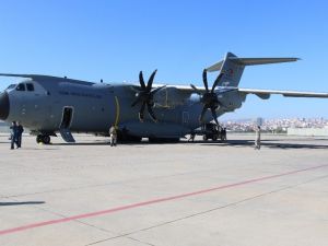 Türkiye’den Somali’ye malzeme yardımı