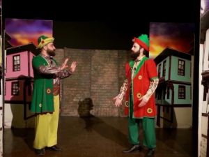 Uşaklı tiyatro oyuncuları ‘korona virüs’ tiyatrosunu sosyal medyadan seyircilere ulaştırdı