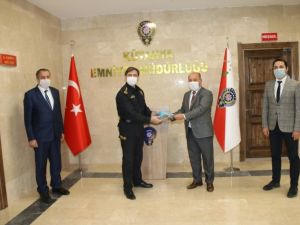 Kütahya BİLSEM’de üretilen maskeler İl Emniyet Müdürlüğü’ne teslim edildi