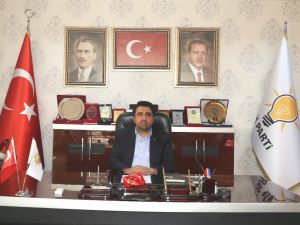 Ercik: "Hizmet etmek yerine siyasi malzeme çıkarma çabasındalar"