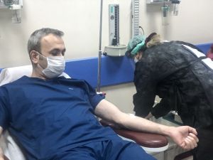 Gazi Üniversitesi Hastanesi plazma nakli ve kan stokları için kan bağışı kampanyası başlattı