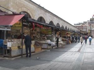 Ramazan öncesinde Eminönü boş kaldı