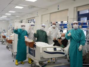 100 yaşında korona virüsü yendi