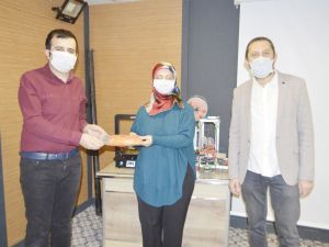 Maskelerin uzun süreli kullanımını sağlayacak aparat ürettiler