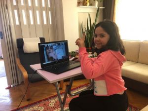 "Korona yorumlarınızla çocuğunuzun kaygısını yükseltmeyin"